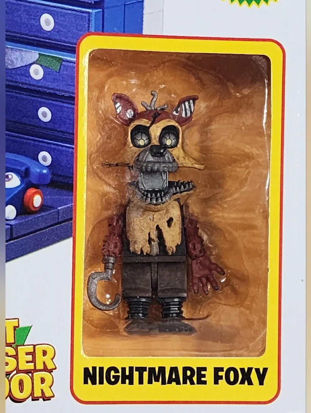 New McFarlane Five Nights at Freddy's Nightmare Foxy Left Dresser & Door Set